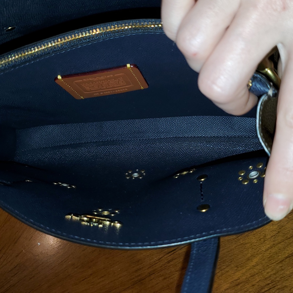 Like NEW Coach Charlie 28 Carryall With Scattered Rivets - Picture 12 of 14